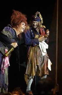 Hanka Křížková a Jiří Korn v muzikálu Les Misérables (Bídníci) v roce 2003.
