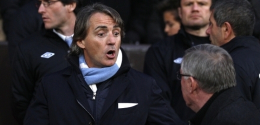 Roberto Mancini na lavičce City skončil.