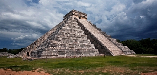 Stavební firma zničila buldozery jednu z největších mayských pyramid ve středoamerickém státě Belize (ilustrační foto).