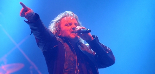 Frontman Kabátů zpěvák Josef Vojtek. 