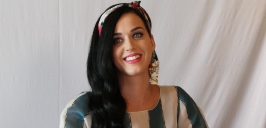 Katy Perryová už je rozvedená. A její matka z toho má ohromnou radost.