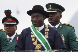 Nigerijský prezident Goodluck Jonathan vyhlásil v úterý v oblasti výjimečný stav.