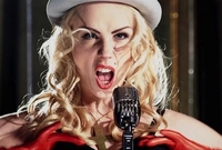 V klipu Changes vystupuje třeba "Madonna".