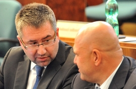 Spolumajitelé Baníku Ostrava Petr Šafarčík (vlevo) a Libor Adámek. 