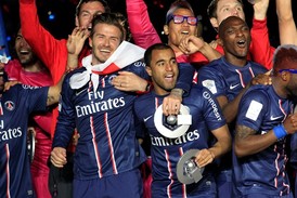 David Beckham se v Paříži rozloučil s kariérou.