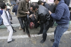 Jeden z mrtvých při krvavých demonstracích v Íránu roku 2009.