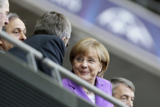 Zápasu přihlížela i německá kancléřka Angela Merkel.