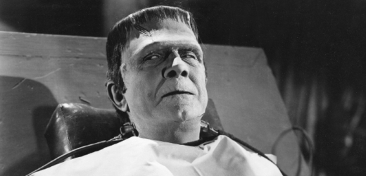 Snímek z filmu Frankenstein (1931).