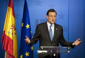 Podpora premiéra Mariana Rajoye klesla na 29 procent.