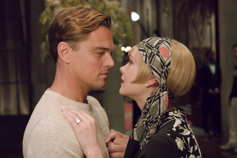 Leonardo DiCaprio s Carrey Mulliganovou ve filmu Velký Gatsby. Lásku jako z filmového plátna zřejmě herec zatím v reálném životě nenašel.