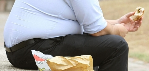 Obézní lidé si u pojišťovny Allianz za životní pojistku připlatí (ilustrační foto).