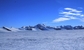 Antarktida. I když je Antarktida vedena jako nejchladnější kontinent a je pokrytá sněhem a ledem, zároveň patří i k nejsušším místům na světě. Kvůli nízkým teplotám naprší jen 50 až 250 mm srážek ročně. (Foto: Yoggifirmanda-it.blogspot.com)