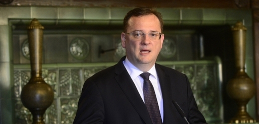 Premiér Petr Nečas vyhlásil nouzový stav.
