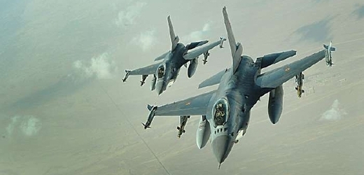 Americké F-16 nad Afghánistánem. Příště v Sýrii? 