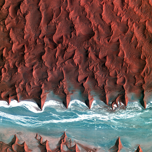 Poušť Namib v jihozápadní Africe. 