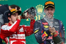 Fernando Alonso (vlevo) si závod v Kanadě pochvaloval.
