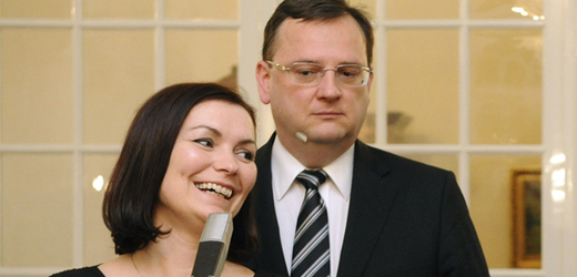 Premiér Petr Nečas s manželkou Radkou.
