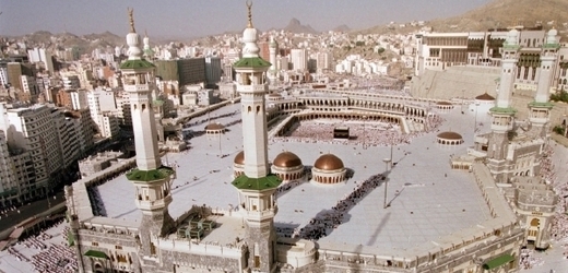 Hadždž a Velká mešita v saúdskoarabské Mekce.