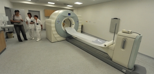 Nový přístroj PET CT.