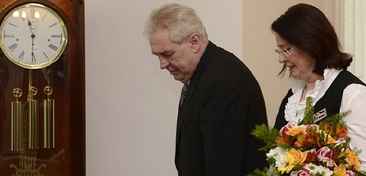 Prezident Miloš Zeman a kandidátka na premiérku Miroslava Němcová (ODS).