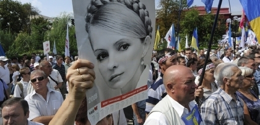 Stále se opakující demosbtrace na podporu expremiérky Tymošenkové.