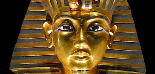 Slavná Tutanchamonova pohřební maska.