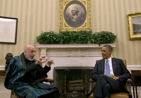 Prezidenti Karzáí a Obama v Bílém domě.
