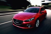 Nová Mazda3 má vzhled v duchu současného designového jazyka automobilky. 