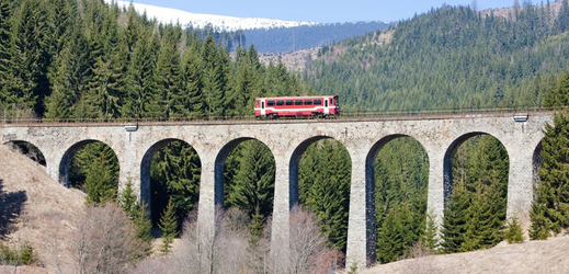 Chmarošský viadukt poblíž Telgártu na Slovensku.