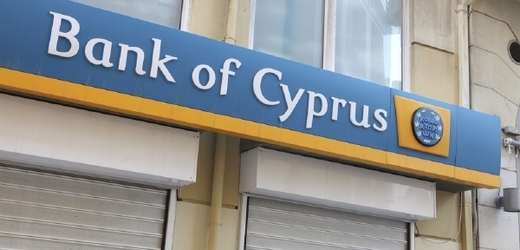 Největší kyperská banka musela převzít dvojku Laiki a jejích 2400 zaměstnanců.