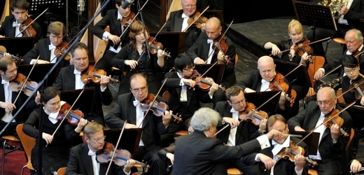 Podařený symfonický orchestr vyžaduje nástroje v perfektním stavu. 