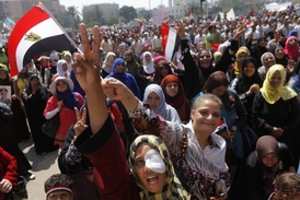 Mursího stoupenci slibují, že v ulicích budou tak dlouho, dokud nebude sesazený prezident dosazen zpět do úřadu (ilustrační foto).