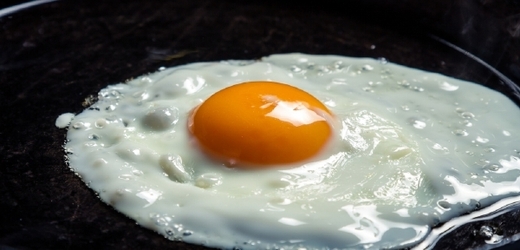 Park doporučuje použít při smažení vajíček pánve (ilustrační foto).