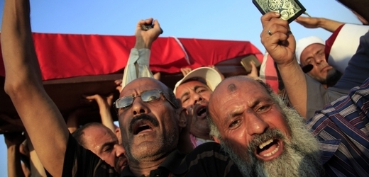 Přívrženci svrženého prezidenta Mursího.