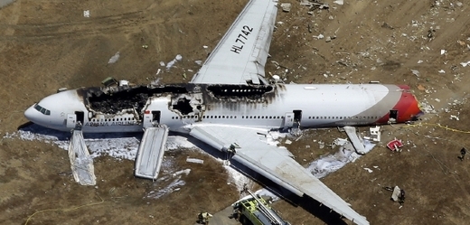 Letoun Boeing 777, který havaroval v sobotu v San Francisku.