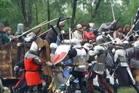 Hrady lákají na ukázky středověkých soubojů a bitev (ilustrační foto).