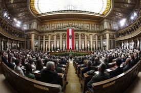 Rakouští monarchisté chtějí do vídeňského parlamentu.