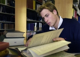 Britský korunní princ William na univerzitě St Andrews ve Skotsku.
