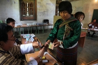 Sobotní hlasování bylo teprve druhým v dějinách Bhútánu.
