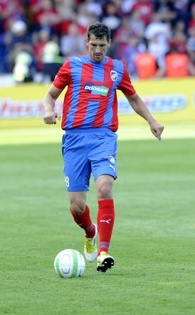 Stoper Marian Čišovský se postaral o první gól Plzně v zápase proti Sarajevu.