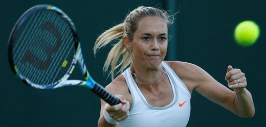Tenistka Klára Zakopalová porazila na turnaji v Bastadu Španělku Arantxou Parraovou-Santonjaovou 6:3, 6:1 a na druhém turnaji WTA v řadě si zahraje čtvrtfinále.