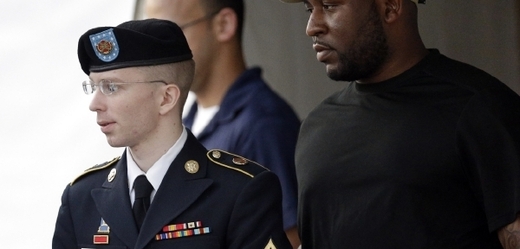 Bradley Manning opřed soudem ve Fort Meade.