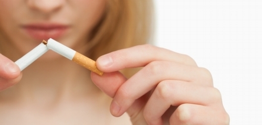 Sedmdesát procent kuřáků by nikdy znovu kouřit nezačalo (ilustrační foto).