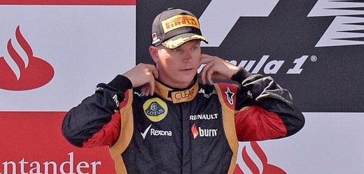 Zůstane Fin Kimi Räikkönen i v příští sezoně ve stáji Lotus, nebo dá přednost lukrativnějšímu místu v ještě více ambiciózním Red Bullu?