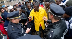 Němečtí policisté jako rasisté? Černí se kontrolují "přednostně" (Berlín). 