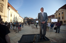 Vratislav Mynář, který byl dlouholetým šéfem Zemanovců, je dnes Zemanovým kancléřem na Pražském hradě.