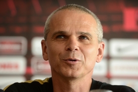 Výhra nad Jabloncem zlepšila náladu i trenérovi Sparty Vítězslavu Lavičkovi.