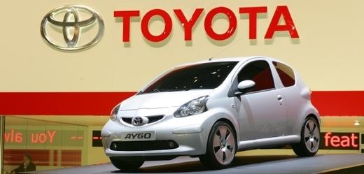 Toyota se stala světově nejprodávanějším výrobcem automobilů v roce 2012.