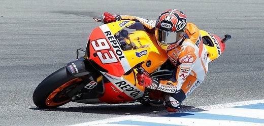 Španěl Marc Márquez září ve své premiérové sezoně v MotoGP.