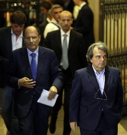 Politici, právníci, přátelé... V jedné z Berlusconiho vil bylo po rozsudku rušno.